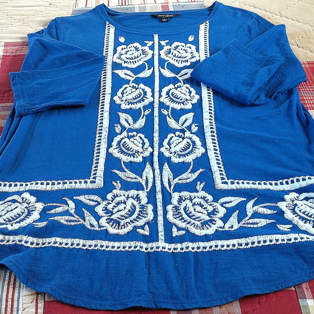 Lucky Brand Long Sleeve Embroidered Top